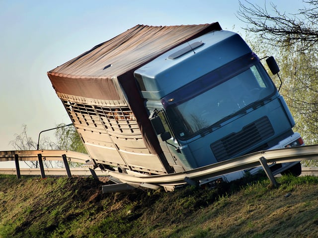 truck danger 44608768.jpg
