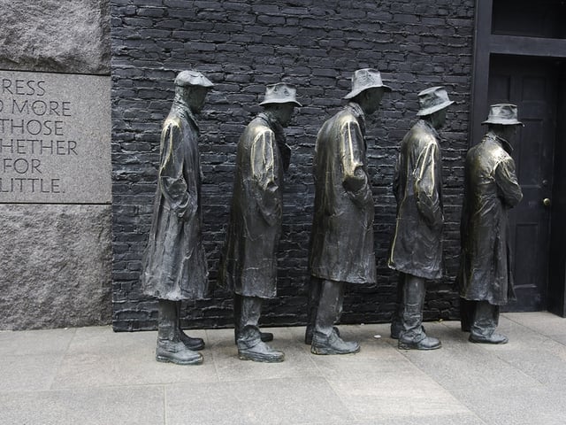  fdr memorial bread line depression.jpg