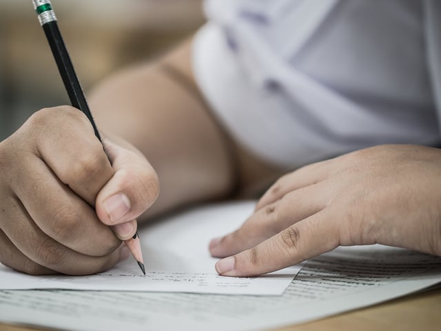 hiset writing.jpg