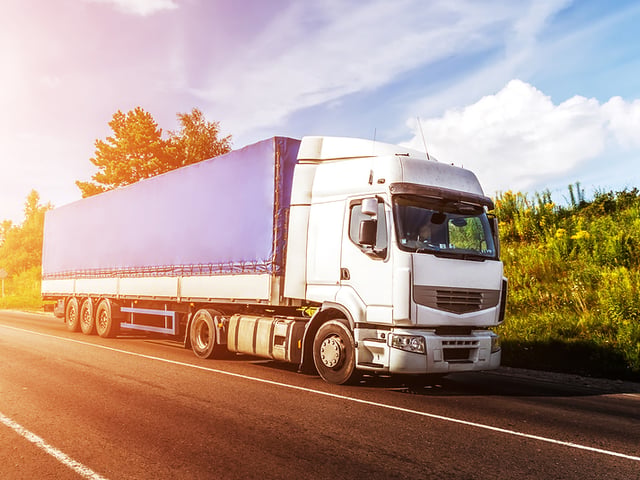 trucking company driver vs owner operator.jpg
