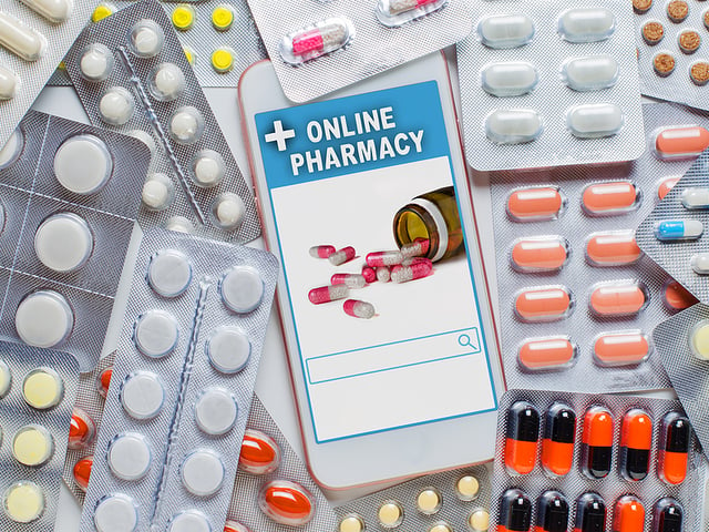 The Pros and Cons of Using an Online Pharmacy